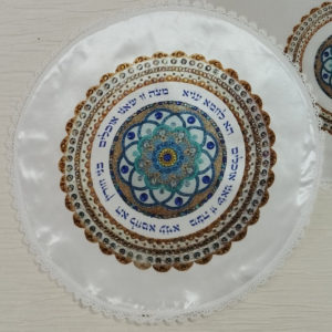 מצה  קריסטלים דהאן