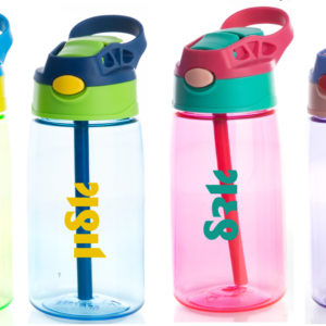 בקבוק שתיה שקוף עם פיית סיליקון